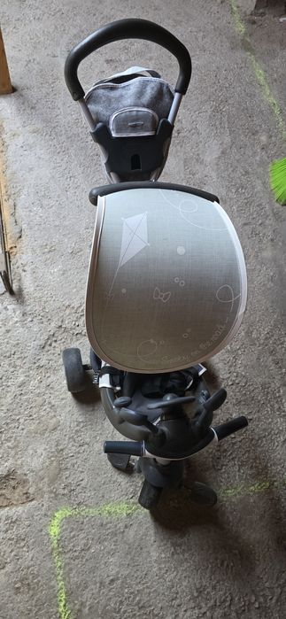 Triciclo para criança