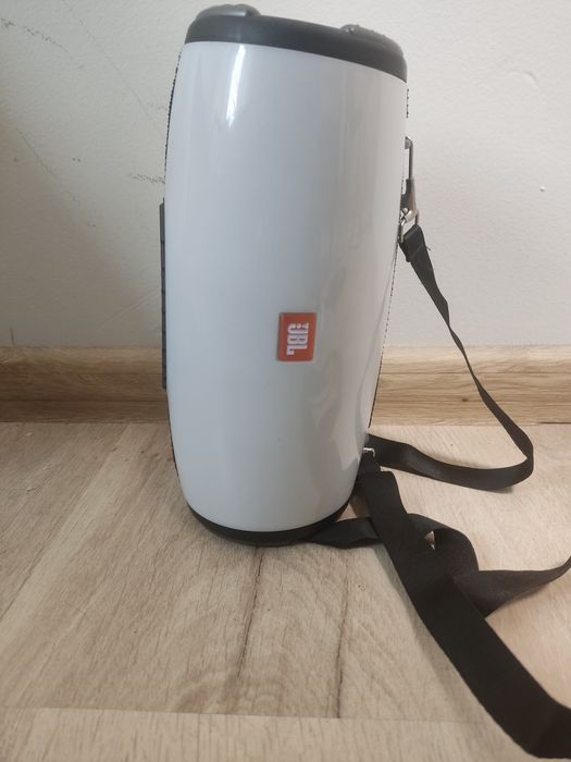 СРОЧНО Продам колонку jbl xtemre3b не ориг