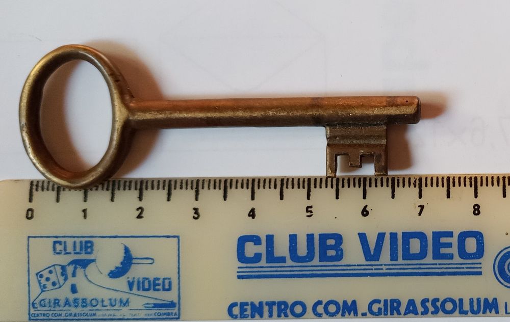Antiga chave em metal