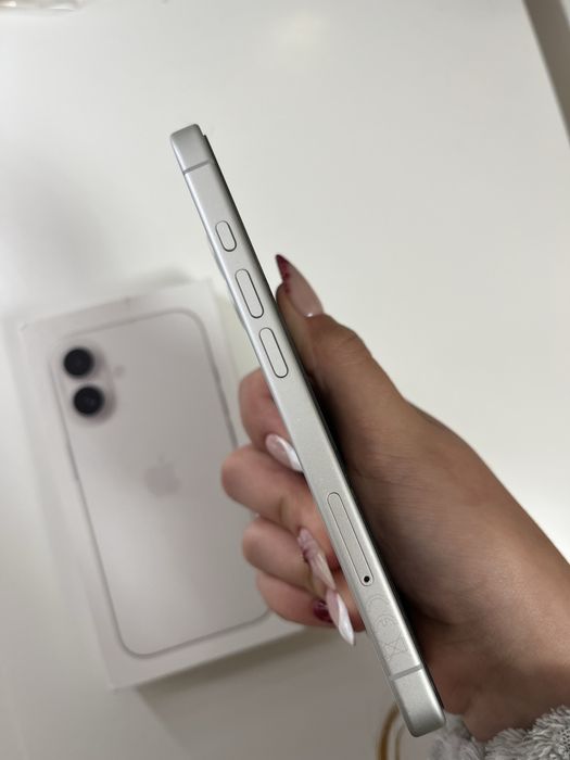 Iphone 16  branco 128gb