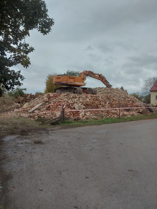 Rozbiórki obiektów wykopy staw kamien kruszywo transport