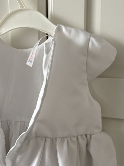 Sukienka biała chrzest roczek rozmiar 86 Coccodrillo