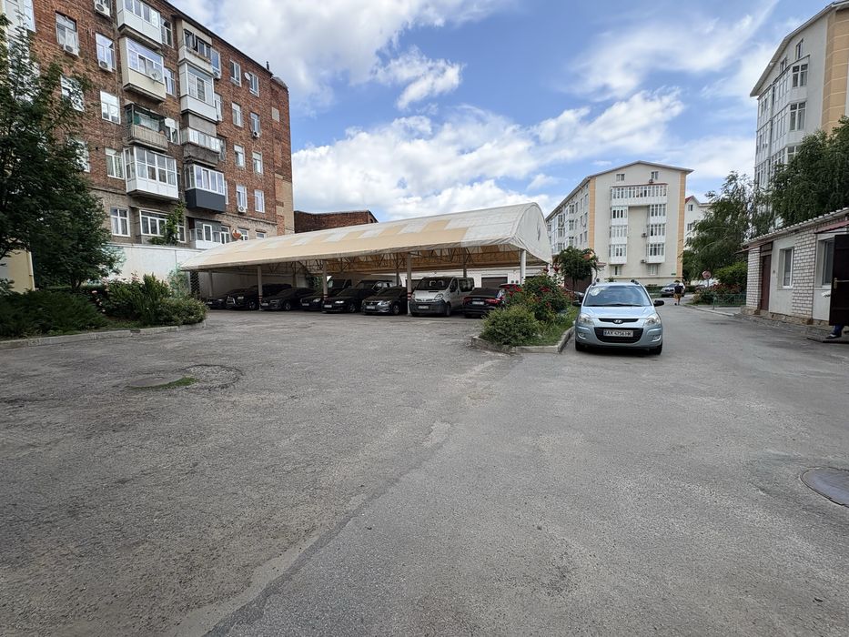Продаж 2к кв закритий двір, Дмитрівська Полтавський Шлях єВідновлення