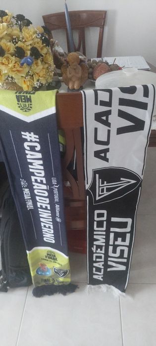 2 echarpes do Academico de Viseu historicos