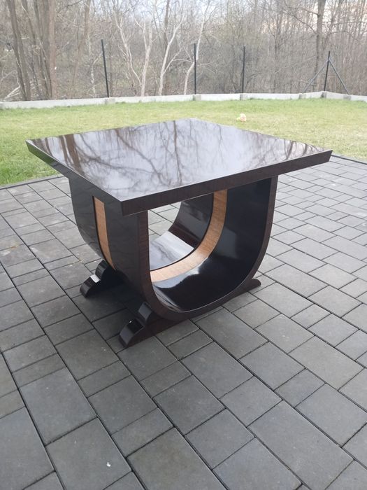 Stolik kawowy do salonu