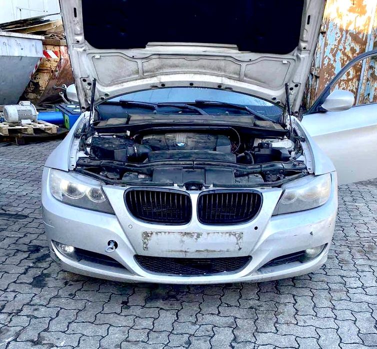 Авторозборка BMW E90 E91 N47D20 Titan Silver Розборка E90 2.0 Мотор