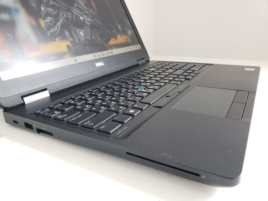 Dell Latitude 5580, 15,6 IPS, i7-7820HQ, 16GB DDR4, 500GB SSD, Nvidia 940MX, АКБ 98%
