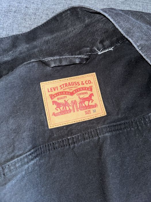 Джинсова куртка Levis
