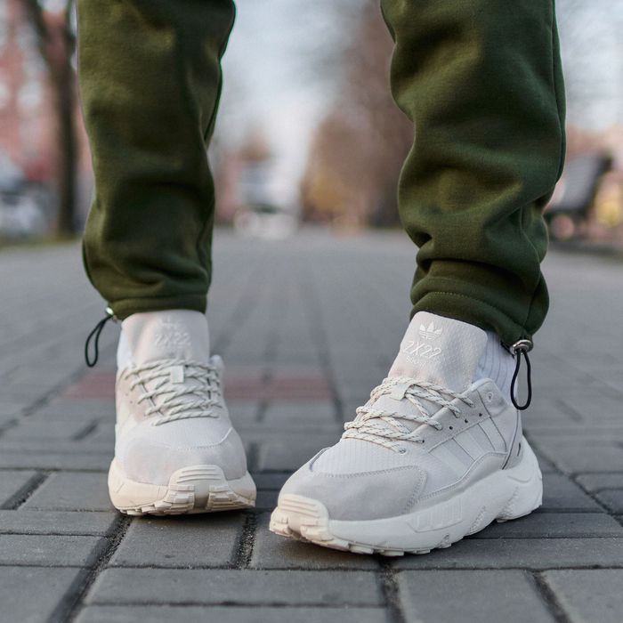 Adidas ZX 22 Boost Beige