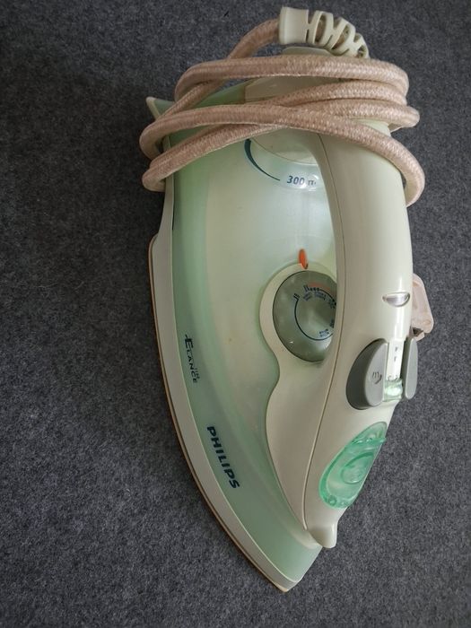 Philips, Żelazko parowe Philips Elance 3100 GC3109