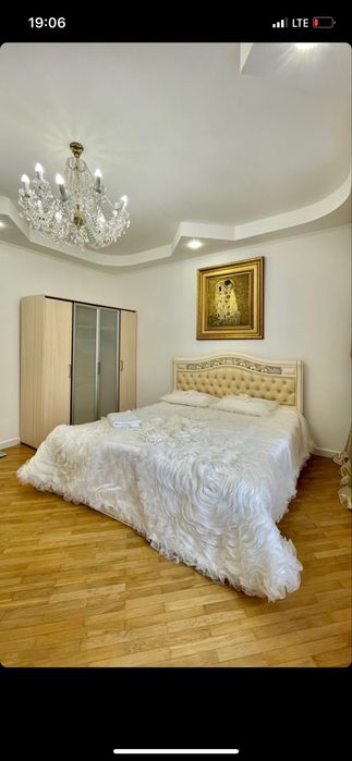 Подобов 2-ка в самому центрі, документи.