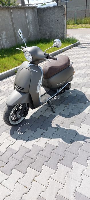 Скутер Rivero Veneto 125