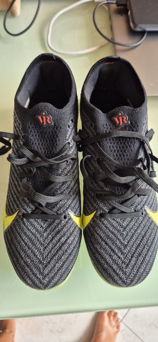 Chuteiras Nike Vini Voa