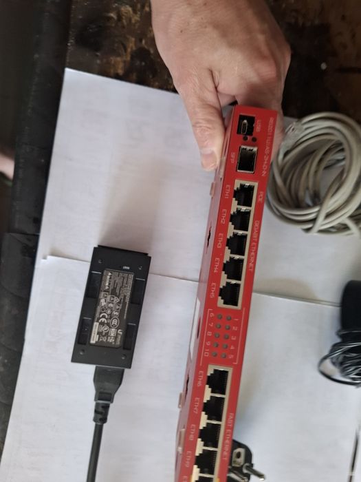 RouterBOARD  MikroTik
