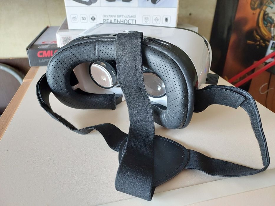 Окуляри віртуальної реальності  Bravis VR