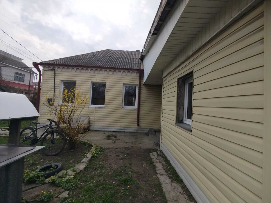 Продам будинок 70 м. кв. 18 соток. Підгородне