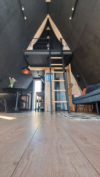 Будиночок A-frame з басейном в центрі Славська