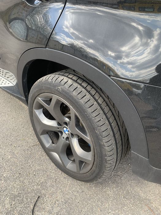 BMW  X5  e70   4.8