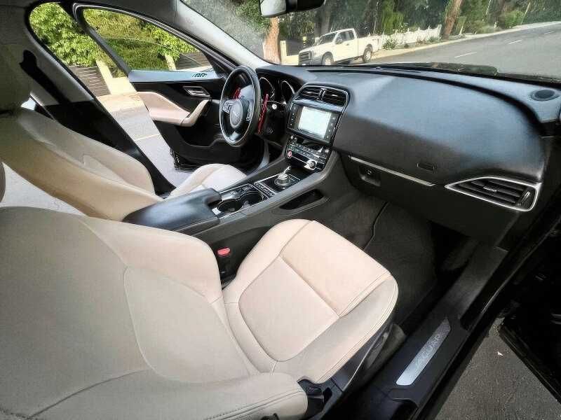 2017 Jaguar F-PACE 35t Premium