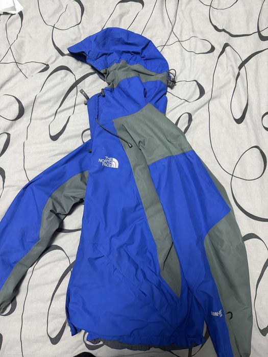 Курточка/ветровка The north face TNF