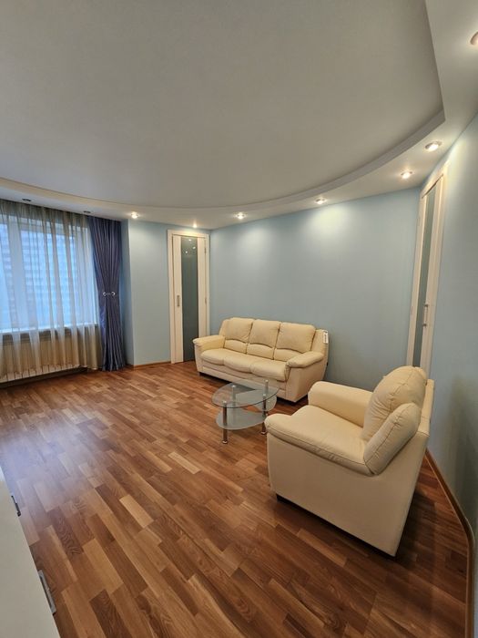 Продажа 3 ком. квартиры в Новострое по пр. Аэрокосмическом с ремонтом.