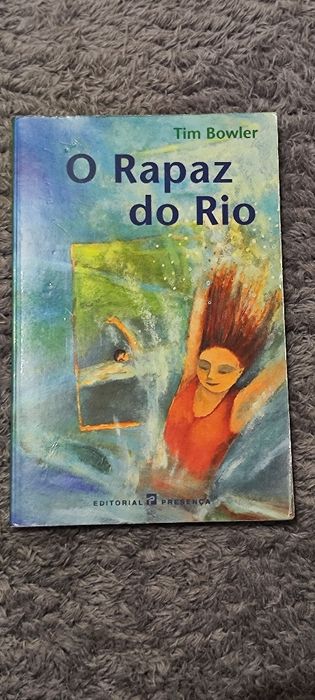 Varios livros crianças