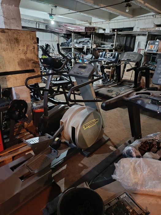 Тренажёр степпер Tectrix Climb Max, Орбитрек  Technogym