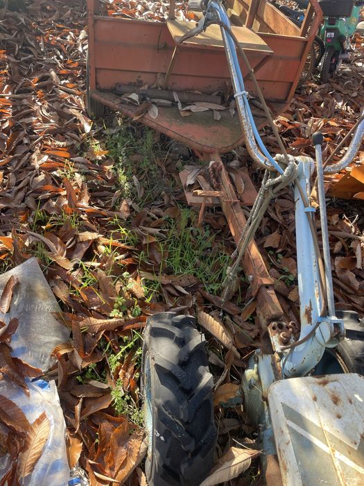 Motocultivador com reboque