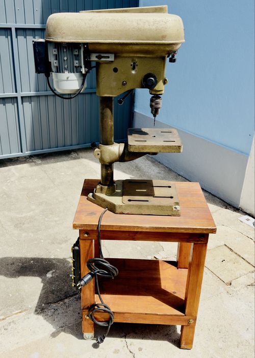 Coluna de Furação Industrial EFI com bancada Retro / Vintage