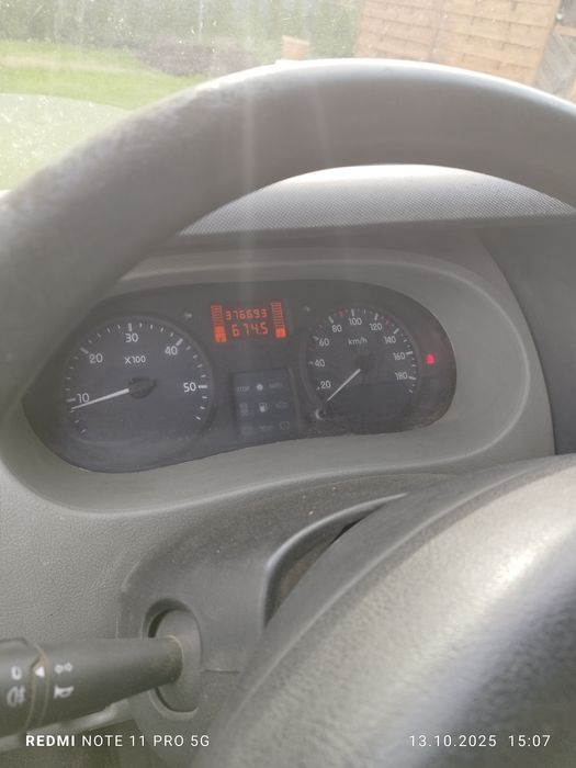 Sprzedam renault master 2,5cdi 120KM