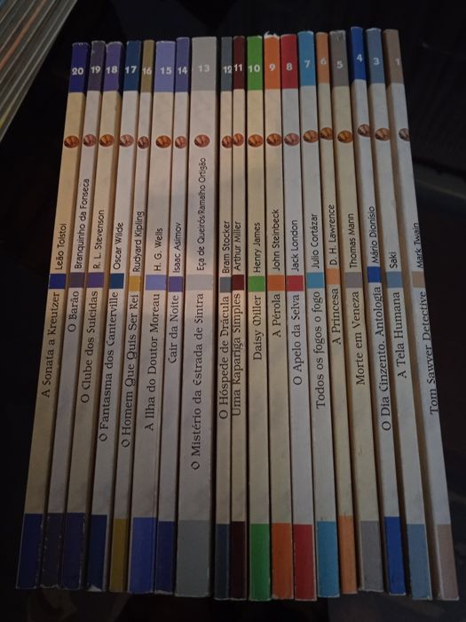 Coleção de 7 livros da "Biblioteca de Verão" do D.N.