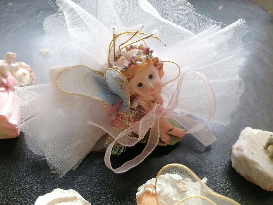 figurki porcelanowe śliczne laleczki zestaw porcelany