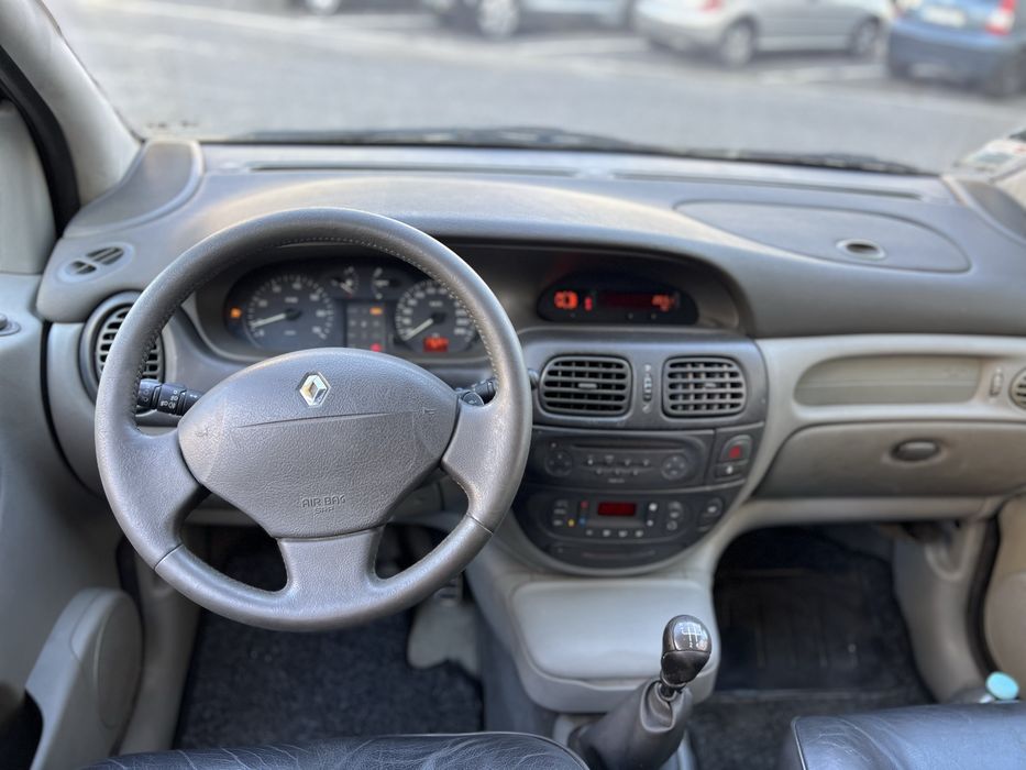 Renault Scenic 1.9DCi *176.000km* - 03