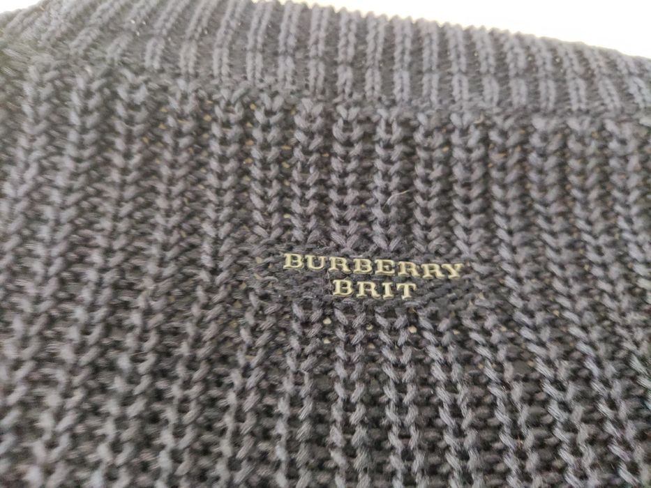Camisola Burberry nova