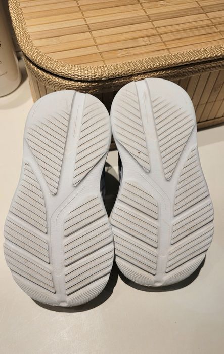 Buty Adidas dziecięce rozm. 23