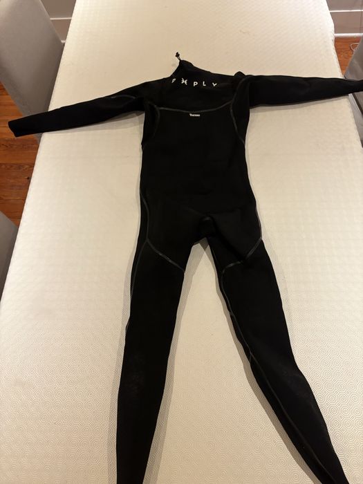 Fato surf Deeply MT 4’3