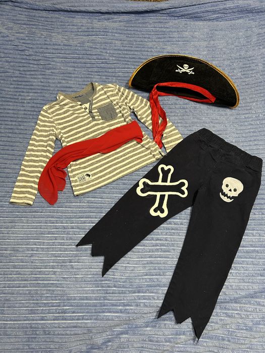 Костюм пирата детский, карнавальный костюм.