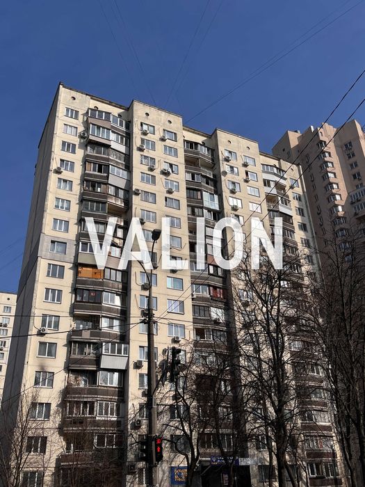 Без %. Продаж 3к квартири по вул. Патріарха Мстислава Скрипника, 15