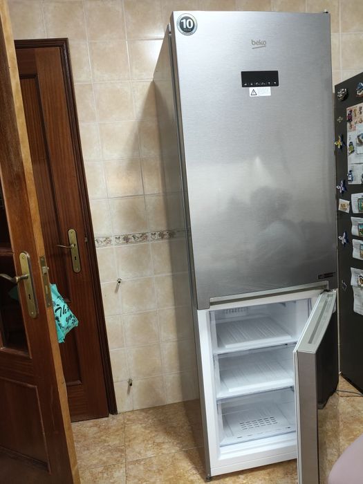 Frigorífico combinado como novo