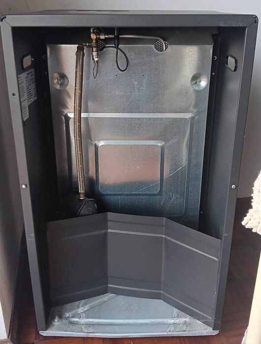 Aquecedor a gás 
Quem compra é responsável pela recolha e transporte