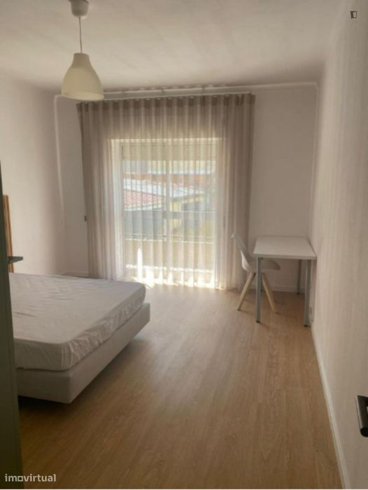 Quarto - localizado em Leiria