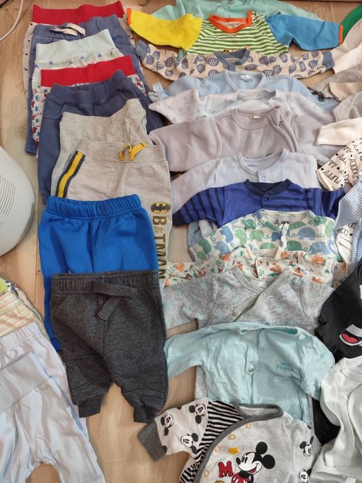 Zestaw ubrań dla chłopca rozm. 56+ 50+62