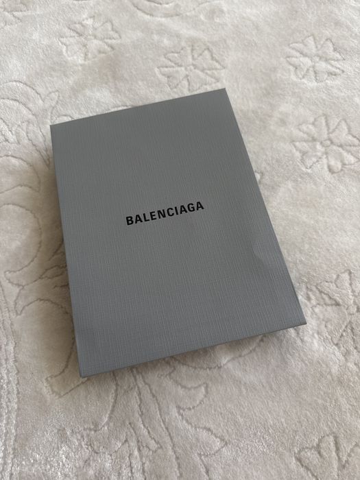 Конверт Balenciaga