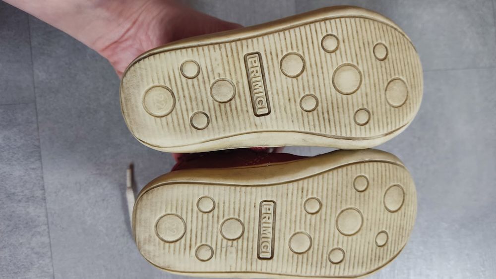 Trampki dziewczęce rozmiar 22