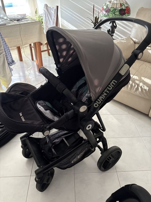 Carrinho bebé completo da Be Cool com suporte de carro