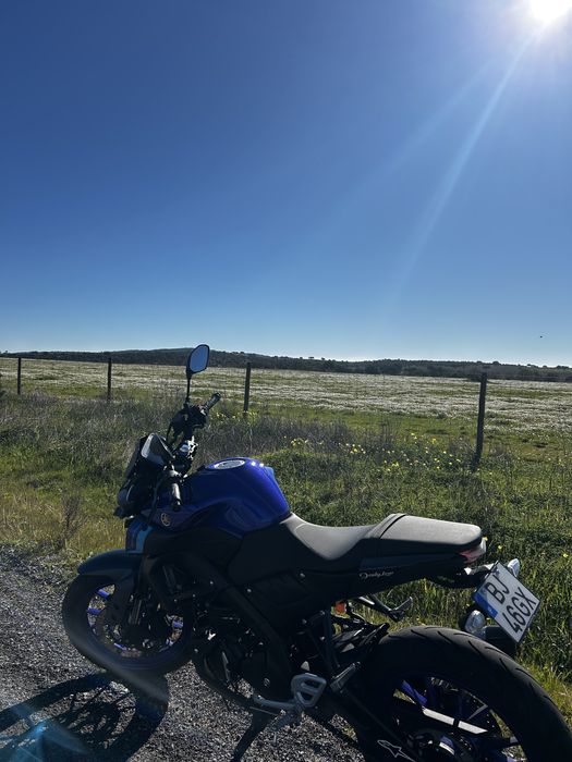 Yamaha mt125 com extras