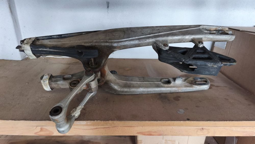 Escora Husqvarna 2015