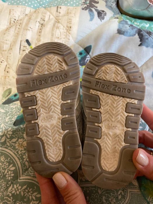 Кроссовки для девочки Chicco