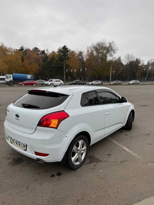 Продам Kia Pro Seed