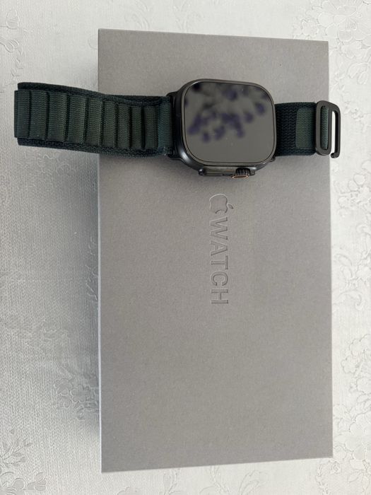Apple Watch Ultra 2 com fatura